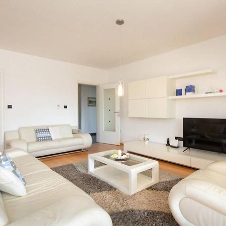 Apartment Natali Punat- Free Parking On Premises מראה חיצוני תמונה