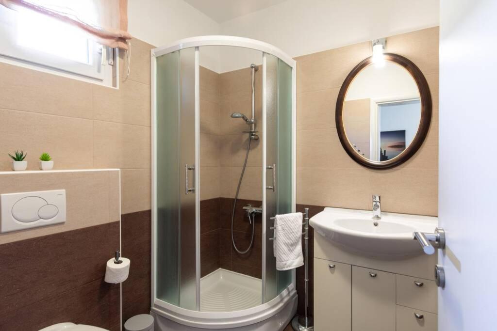 Apartment Natali Punat- Free Parking On Premises מראה חיצוני תמונה