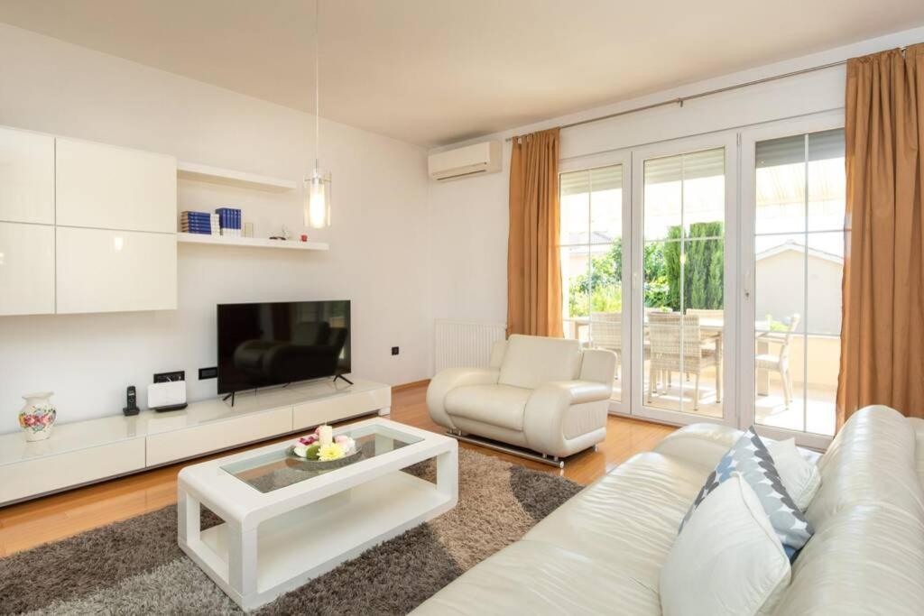 Apartment Natali Punat- Free Parking On Premises מראה חיצוני תמונה